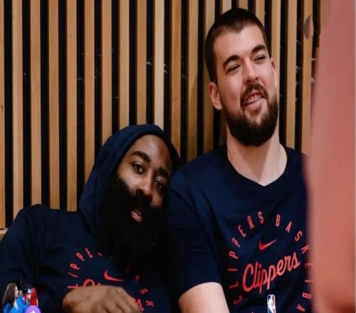 他離隊以后，快船好多人都哭了....