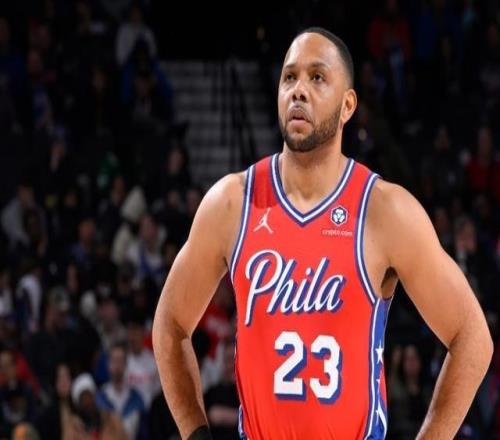 灰熊裁掉“圓臉登”這位火箭昔日最佳第六人要告別NBA了嗎