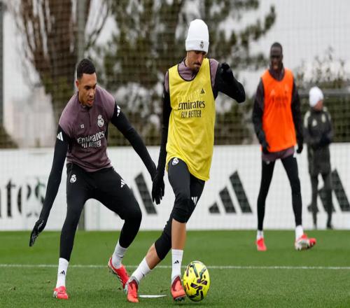 久傷初愈！阿諾德有望本輪復(fù)出，迎2026年皇馬首秀