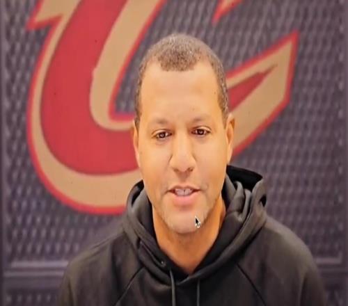 騎士GM曝哈登未申請交易！美記稱為冠軍+新合同卡約：米登很可怕