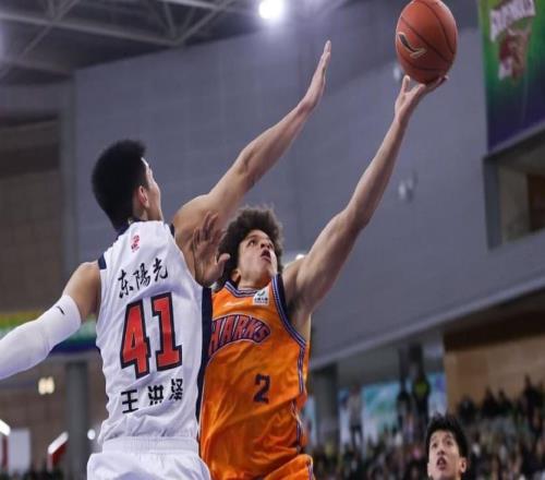 廣東遭上海三殺后再遭打擊杜鋒的話讓人絕望：提前退出爭冠了