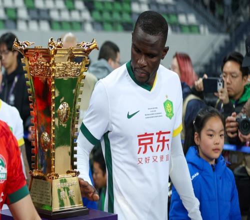 中超新軍大動作！1天內官宣3位外援免簽35歲中衛曾效力國安3年