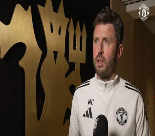 卡里克談轉(zhuǎn)正前景，改變曼聯(lián)訓(xùn)練計(jì)劃！球員戰(zhàn)熱刺為球迷剪發(fā)而戰(zhàn)