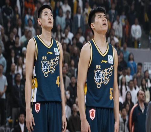 NCAA一場比賽3名中國球員對位畫面太美...