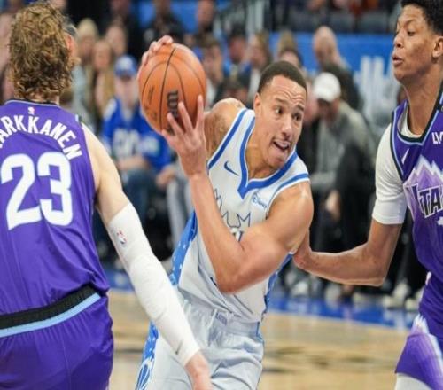 棄用主力！魚腩慘遭17分大逆轉：全場開心歡呼，杰克遜首秀22分