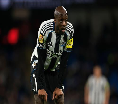 電訊報(bào)報(bào)道維薩在17場(chǎng)比賽中僅打入3球面臨巨大的壓力和批評(píng)，周末將迎來(lái)一場(chǎng)證明自己的重要比賽_英超直播