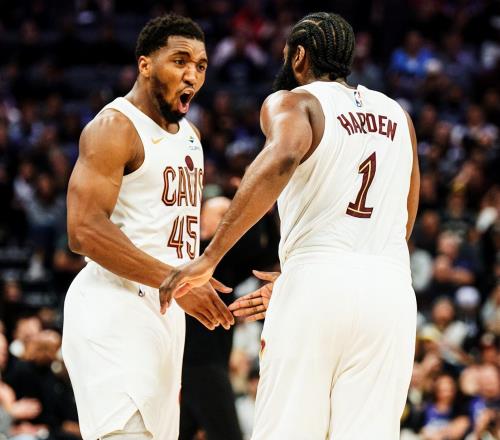 阿倫12中11轟29分10板！雙槍末節(jié)32分導(dǎo)演大逆轉(zhuǎn)！哈登太香了