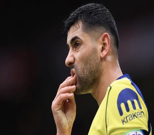 電訊報：羅梅羅此前抱怨球隊只剩11人，現(xiàn)在他自己被停賽四場