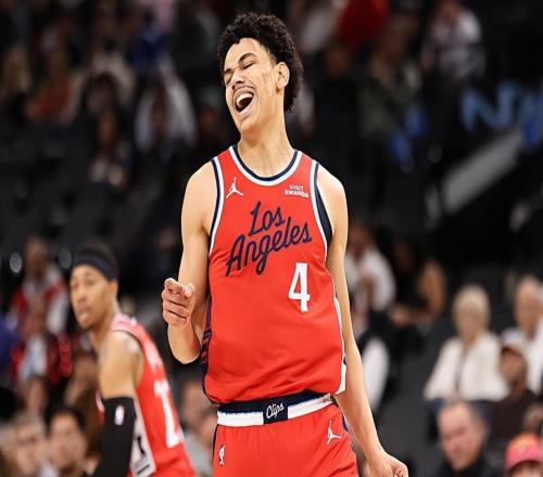 穩定性還是差了一些！快船鋒線新秀面對國王的表現真是堪稱災難