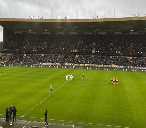 切爾西賽前改在中圈集合喊話，這是里斯詹姆斯等人的主意