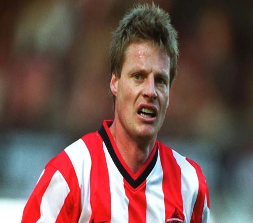 前桑德蘭球員：簽約黑貓時，規定我如果去了太空合同就會失效