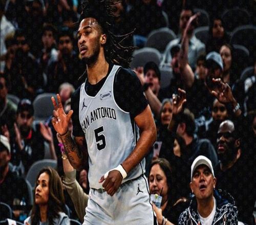 卡斯爾40+12+12文班成配角，克萊帶不動弗拉格，馬刺三殺獨行俠