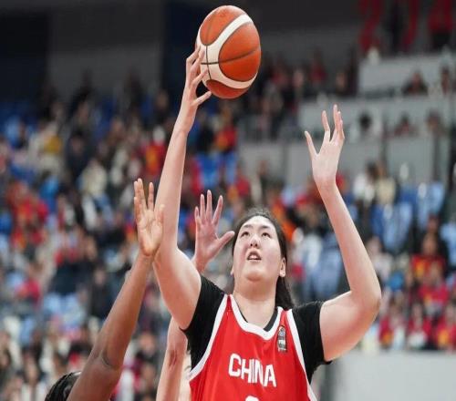 中國(guó)女籃熱身賽開門紅，張子宇砍下21分