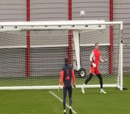 諾伊爾腸胃炎康復(fù)重返訓(xùn)練場(chǎng)參與拜仁訓(xùn)練，有望出戰(zhàn)本輪德甲