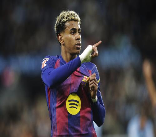 “一老一小”破門巴薩30馬洛卡！弗里克的人才儲(chǔ)備，是真的多