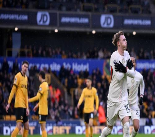 心態崩了，狼隊球迷高唱：我們就是坨屎