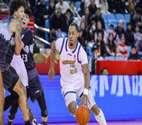 22投狂砍48分11助！超級(jí)外援向全聯(lián)盟正式攤牌，王博爭冠再添法寶