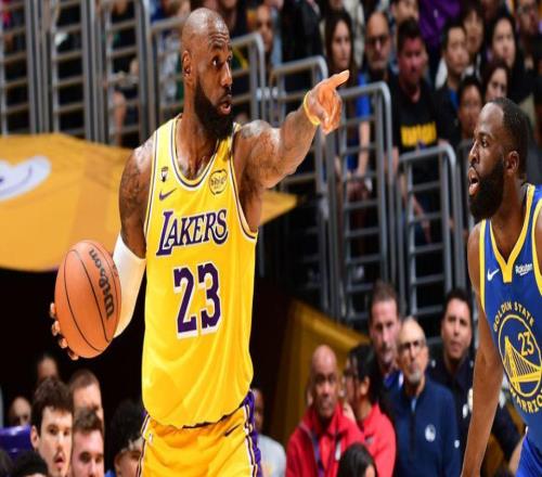 詹姆斯20+7+10遭格林挑釁！湖人3連勝復仇勇士肯納德首秀10分