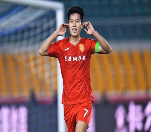 雙主場！重慶銅梁龍攜種夢音樂亮相龍興足球場，標簽釋放重要信號