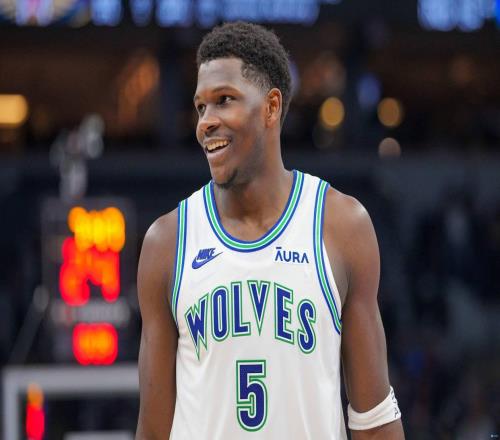 字母哥聯(lián)手愛德華茲字母哥交易今夏重啟，森林狼成明面上領跑者