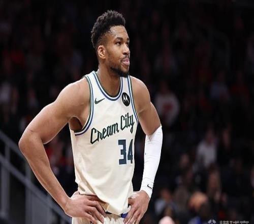 Shams：雄鹿希望延續“字母哥時代”，并和他爭奪第2個總冠軍