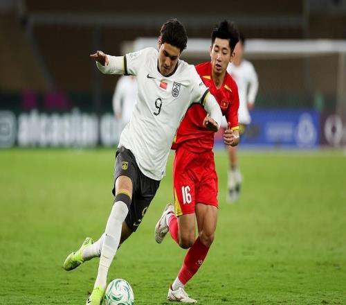 徐江：中超國內(nèi)標(biāo)王是楊希，成都為拜合拉木掏了600萬+100萬浮動(dòng)