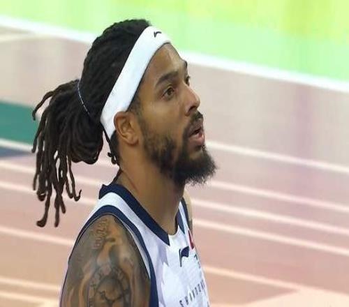 山東男籃輸在哪魯媒名記給出答案，矛頭對準1人，邱彪該下手了