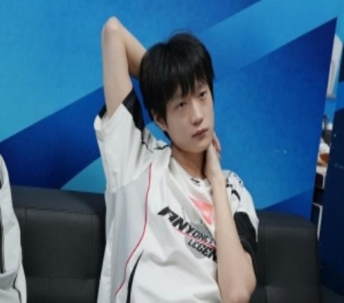 LPL沙皇KING！shanks沙皇40勝31負(fù)追平Y(jié)agao目前勝率LPL選手第一