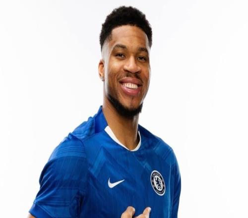 跨界，NBA球星字母哥投資切爾西女足