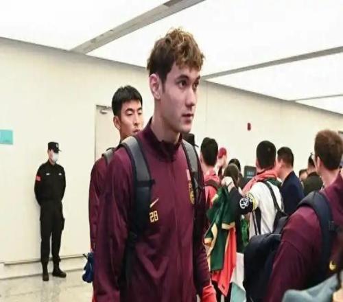 中超丨U23國腳拜合拉木加盟蓉城成定局