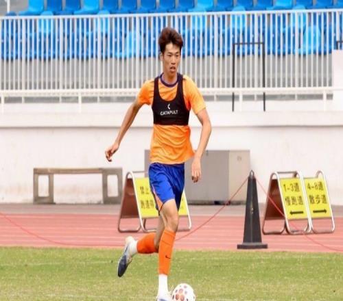 中超泰山隊迎來冬訓熱身賽兩連勝，年輕球員表現(xiàn)出彩