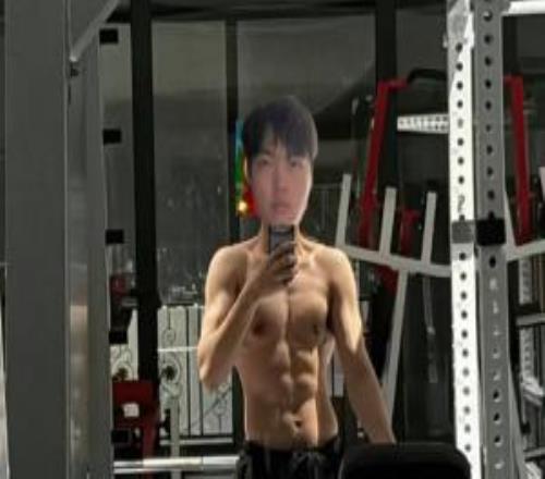 第四周最佳陣容投票：Bin兩票、Xiaoxu三票、圣槍哥六票！