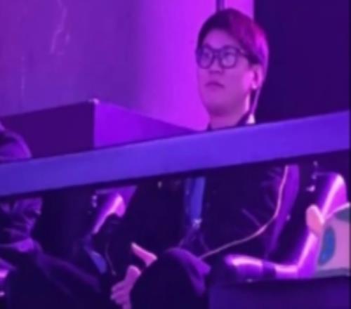 無畏契約圣地亞哥門票戰EDGvsBLG，Meiko來到現場為EDG加油