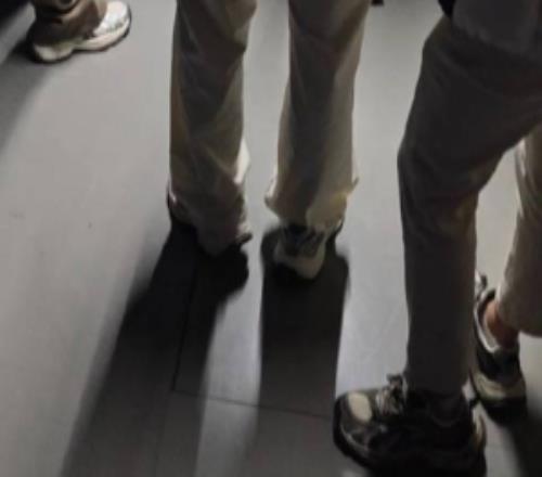 IG發(fā)布對(duì)陣NIP賽前視頻：調(diào)試完畢，比賽加油