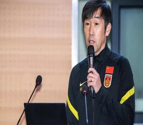 意外！能決定李昊在青島西海岸首發的人不是鄭智，而是這位大佬