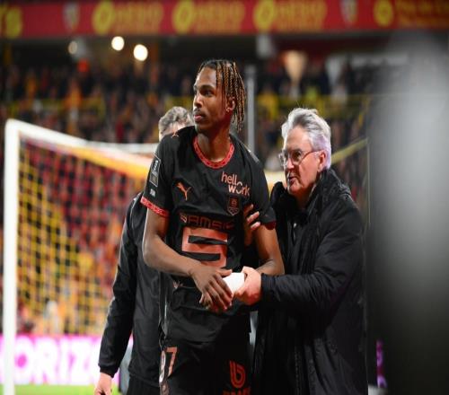 隊報：雅凱因左肩傷勢或?qū)⑷标嚁?shù)周，不排除需要接受手術(shù)治療