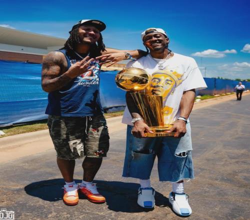 無限期休戰(zhàn)！正式宣布復(fù)出！湖人大戰(zhàn)聯(lián)盟第一強(qiáng)隊(duì)