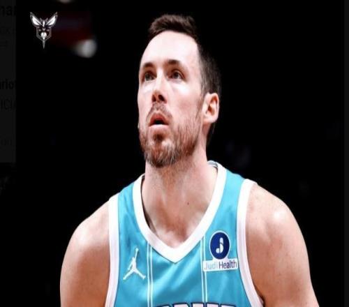 還能這么操作，黃蜂官方：與4天前剛被裁掉的康諾頓重新簽約