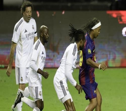 世體：皇馬傳奇隊表演賽20戰(zhàn)勝巴薩傳奇，古蒂打入任意球