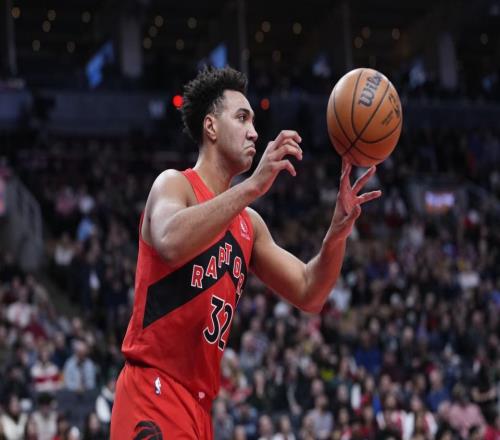 1換1撿大漏，勇士棄將10+10破紀錄！告別科爾追夢首秀抓8個前場板