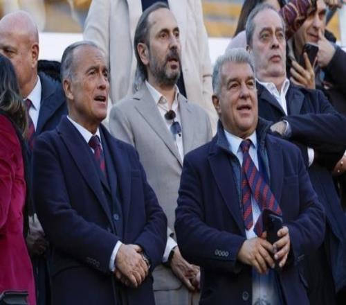 拉波爾塔辭去巴薩主席職位，一個(gè)月后再連任