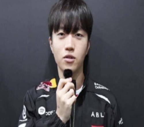 T1HomeGround！Oner評(píng)價(jià)：如果能把我們的主場染成紅色會(huì)很棒