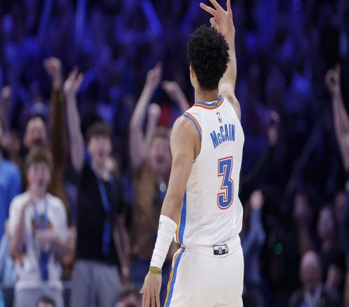 切特對(duì)賈里德麥凱恩的雷霆首秀做出反應(yīng)：他很有侵略性