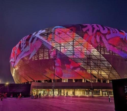 重慶銅梁龍中超新主場長啥樣更衣室內(nèi)可熱身，南看臺可容納萬人球迷方陣