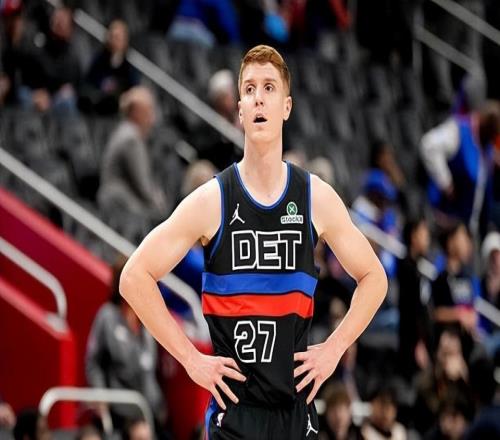 不會投三分的投手活塞側(cè)翼新援加盟3場都沒有命中1記三分