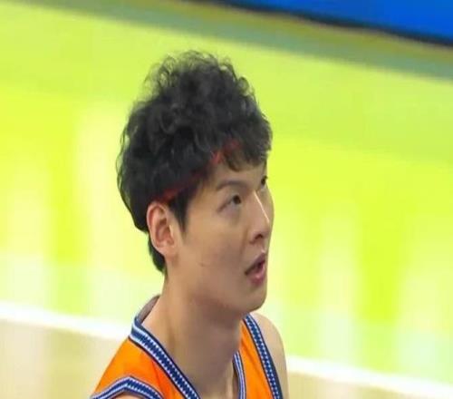 CBA俱樂部杯季軍戰！今晚735，山東新外援到位邱彪力求百萬獎金