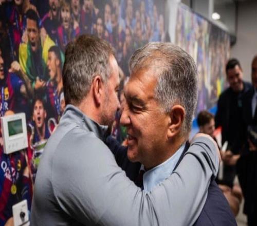 拉波爾塔今日向巴薩一線隊(duì)球員告別，并親切問(wèn)候了弗里克