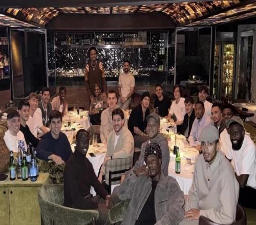 沒帶教練，皇馬一線隊所有球員舉行了一次團隊晚宴