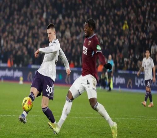 貝巴：我認(rèn)為需要做些工作來(lái)幫謝什科建立信心，應(yīng)該多溝通