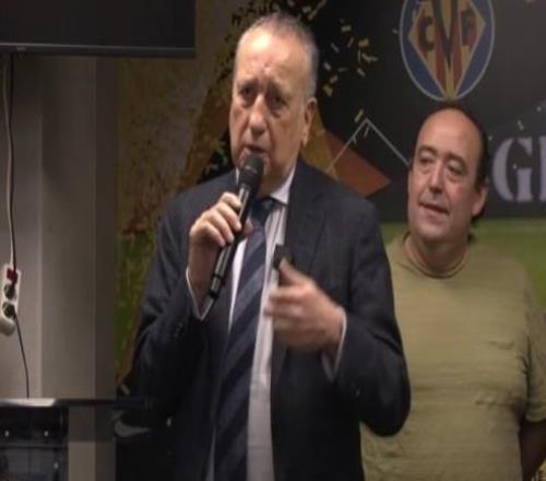 拿到42分，對(duì)西人賽前比利亞雷亞爾舉行傳統(tǒng)慶祝保級(jí)成功儀式